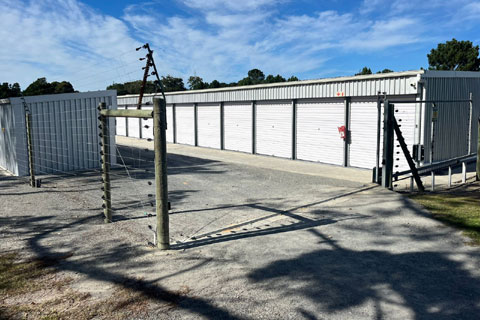 Allsure Storage services, secure garage self storage, boat storage and vehicle storage in a fully enclosed facility between Knysna and Plettenberg Bay - South Africa